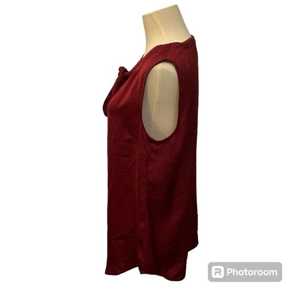 Cabi cinch split neck tie sleeveless top NWOT Small - Picture 3 of 4